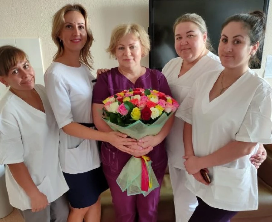 Старшая операционная медицинская сестра Краевой клинической больницы Елена Траудт.