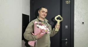 Обладателем двухкомнатной квартиры стал барнаулец Михаил Слепцов.