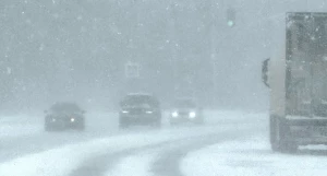 На трассе в метель.