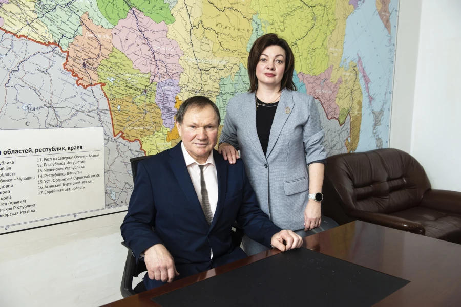 Генеральный директор завода «Аксоид» Игорь Афонин и коммерческий директор Жанна Афонина.