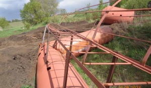 Водонапорная башня в селе Аллак Каменского района.