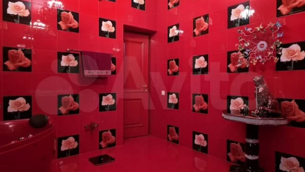 Коттедж продают в Барнауле.