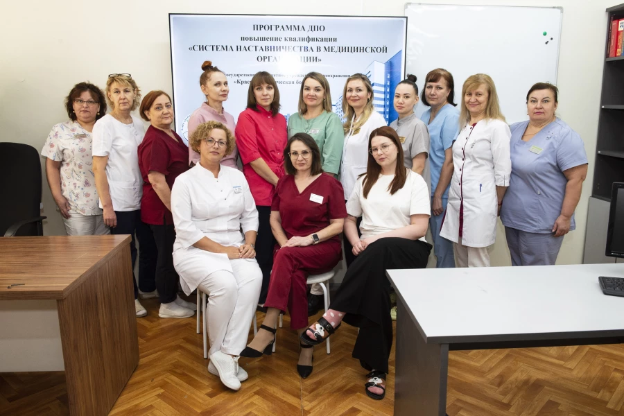 Специалисты Краевой клинической больницы Алтайского края.