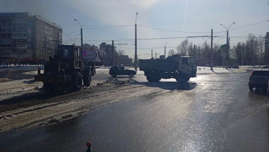 Очистка тротуаров и вывоз снега