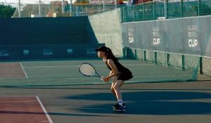 Кадр из сериала «Первая ракетка».