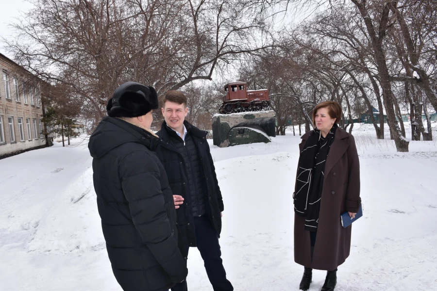 Денис Голобородько посетил здание учебного корпуса Каменского агротехнического техникума.