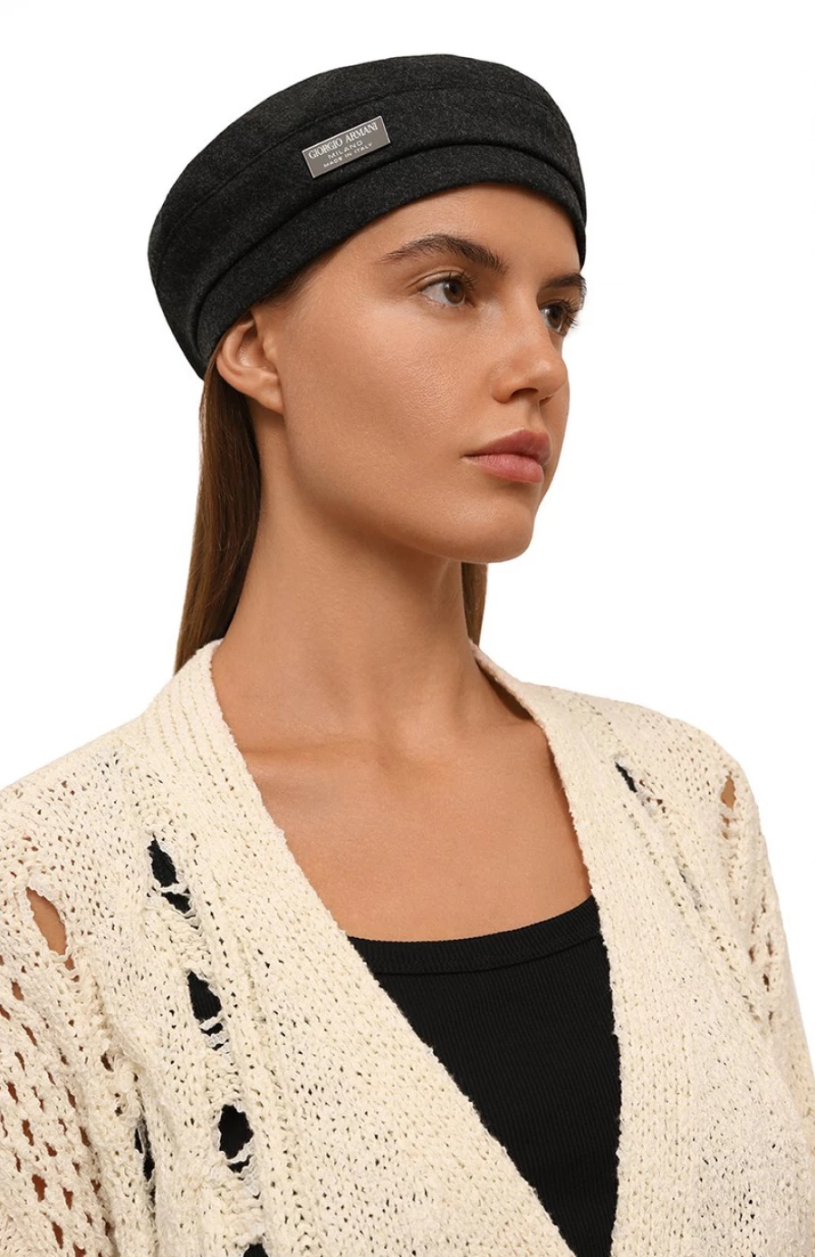 Берет из шерсти и кашемира, 54 350 рублей.