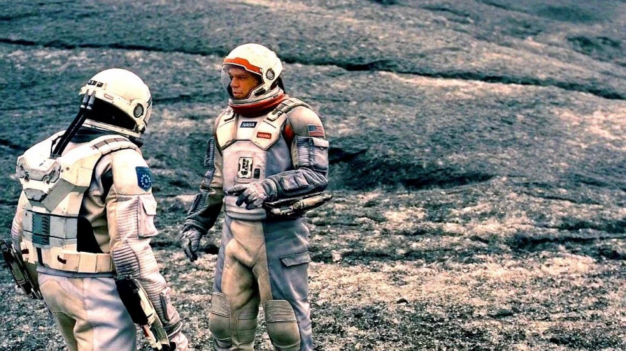 "Интерстеллар".