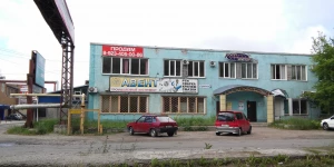 В Бийске выставили на торги здание с разрушенной крышей 