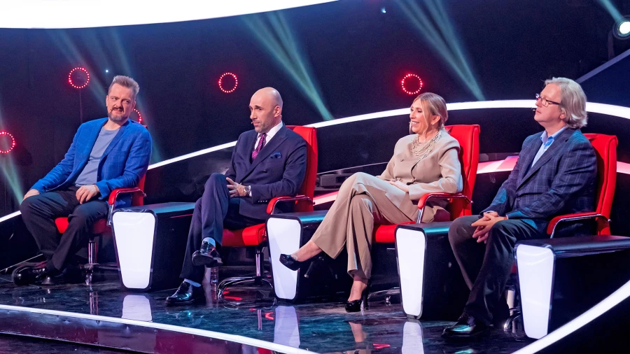 "Удивительные люди 8".