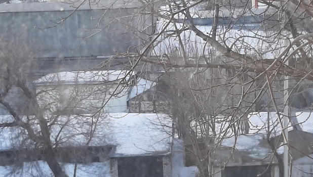 Гаражи. Двор ул. Кулагина, 4 и пр. Калинина, 22