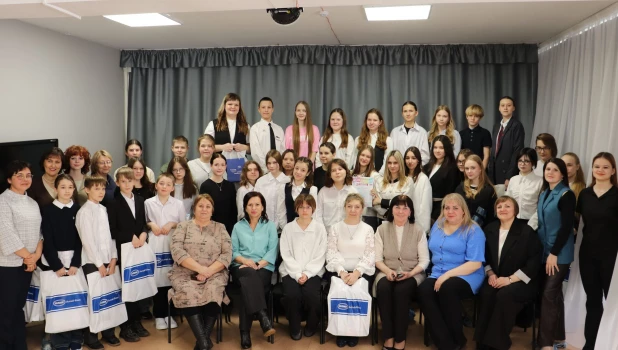 Участники первого открытого городского фестиваля школьников и студентов «Медиа-Сфера».