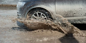 Лужи на ул. Ядринцева.