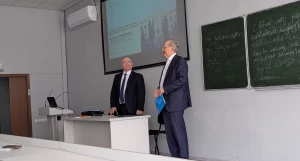 Управляющий алтайским отделением ЦБ РФ оказался на лекции генерального директора «Алтапресс».