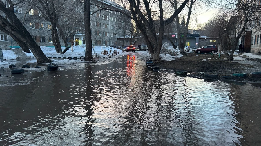  Что происходит в Барнауле во время весеннего таяния.