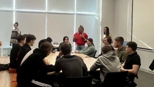 «Ростелеком» провел серию воркшопов для студентов Алтайского бизнес-колледжа.