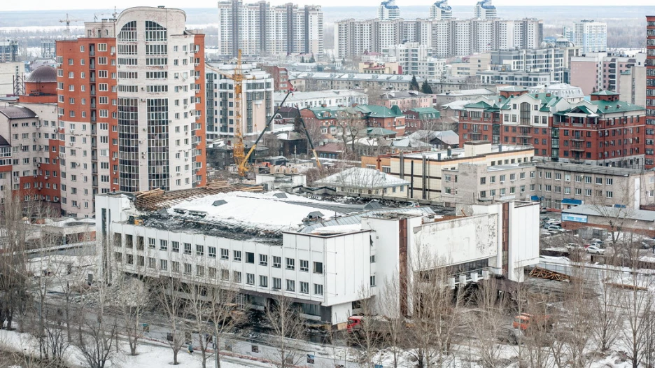 Здание «Оперы» с высоты. 