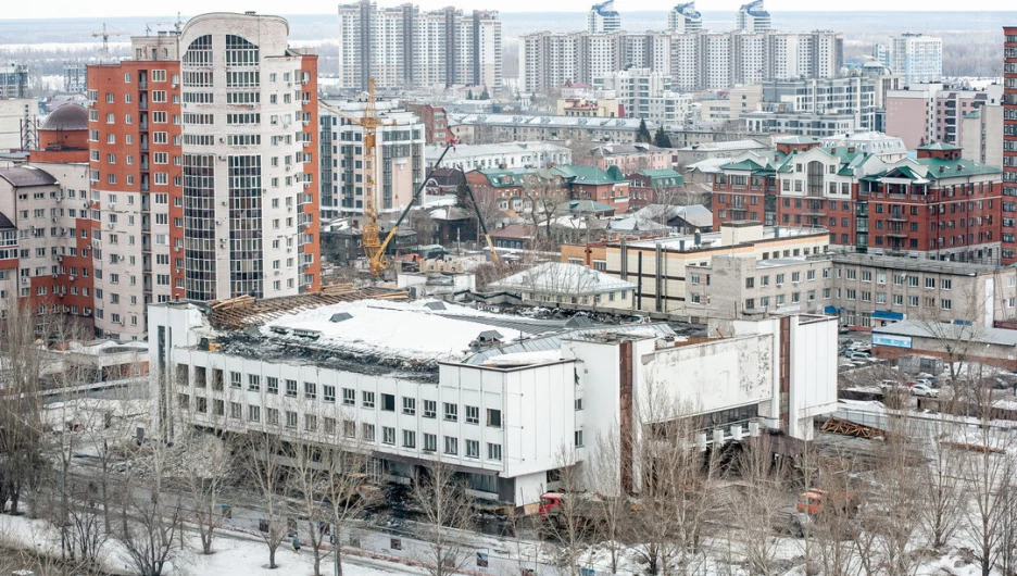 Здание «Оперы» с высоты. 