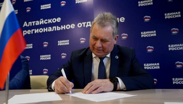 Александр Романенко.