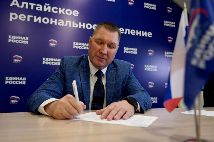 Александр Сафонов.