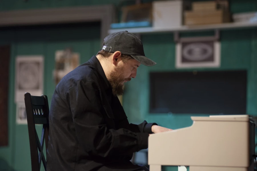 Премьера спектакля "Три сестры"