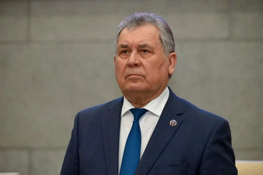 Александр Романенко.