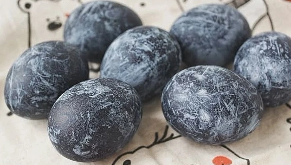 Яйца, покрашенные чаем каркаде. Пасха. Покраска яиц.