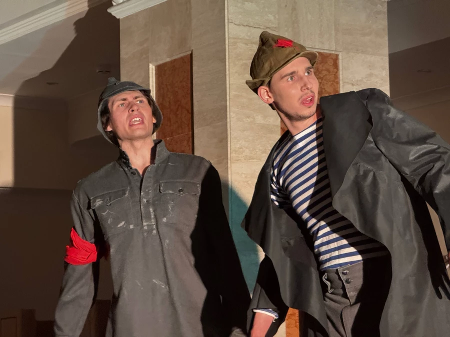 Молодежный театр Алтая, «Именем революции»