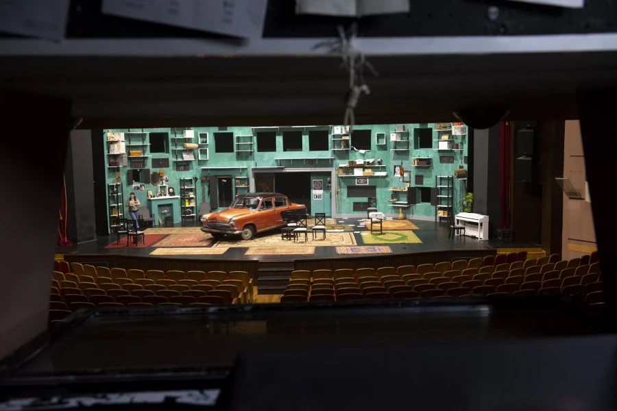 Театр драмы, «Три сестры»