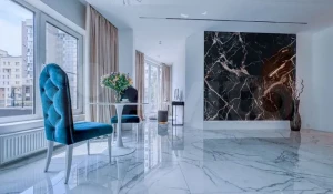 «Мраморную» квартиру продают в Барнауле за 11,8 млн рублей.