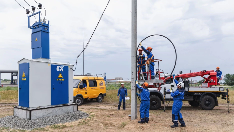Специалисты Алтайкрайэнерго трудятся, чтобы система оставалась стабильной и незаметной для людей.