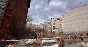 Начали готовить стройплощадку у небоскреба Аверина.