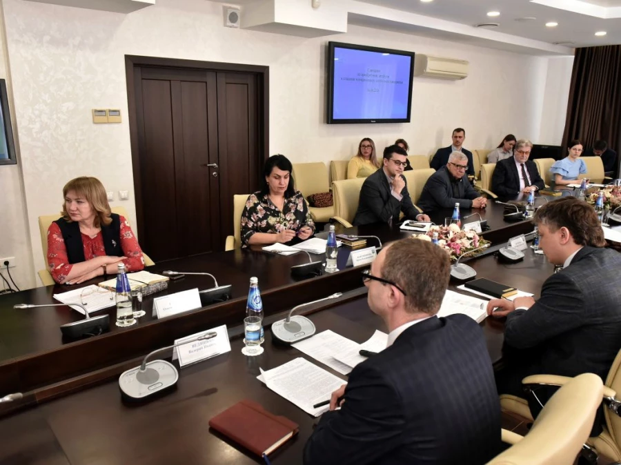 Совещание по вопросам развития системы городского общественного транспорта Барнаула.