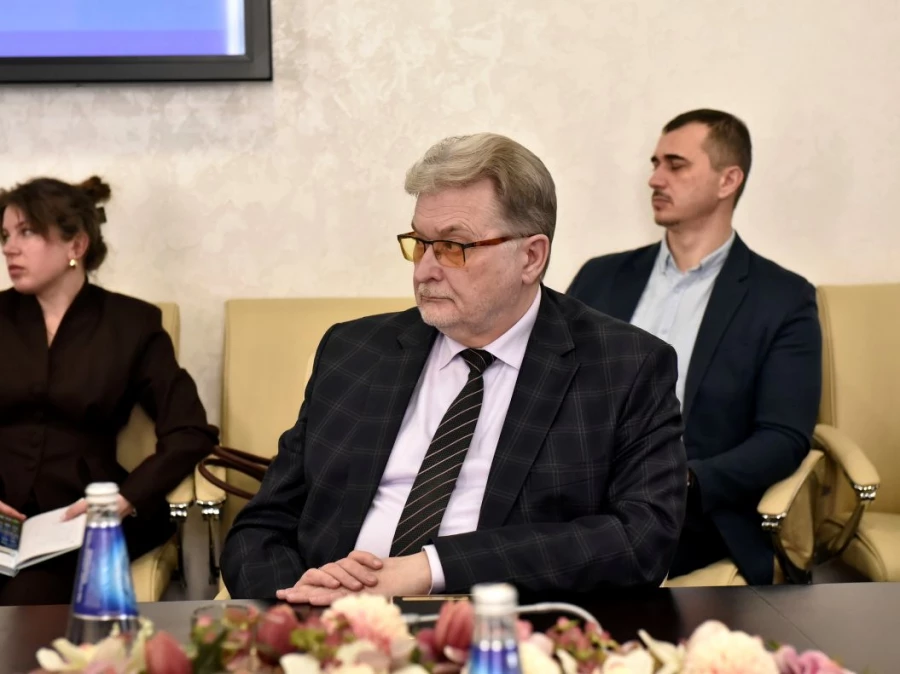 Совещание по вопросам развития системы городского общественного транспорта Барнаула.