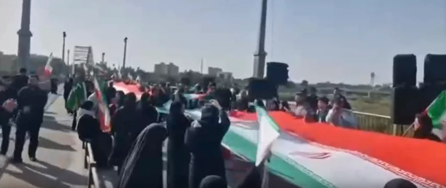 «Живой щит» в Иране.