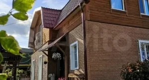 В барнаульской Рублевке продают дачу у вековых сосен