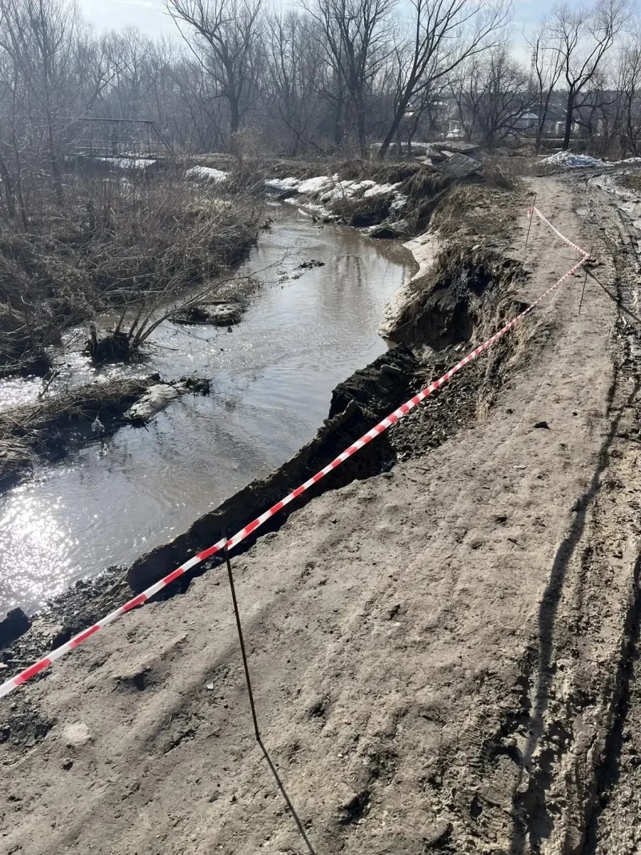 Размыв дороги в селе Власиха.