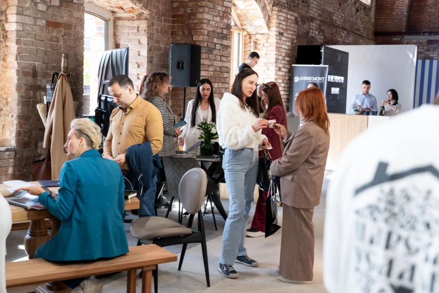 Офлайн-пространство CORNERKAT 