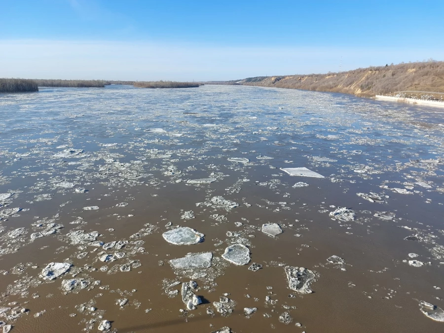 Ледоход на Оби. 