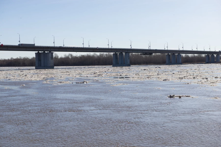 Ледоход в Барнауле, 9 апреля 2026. 
