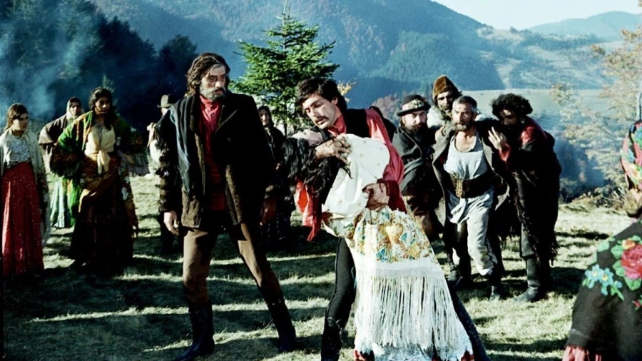 "Табор уходит в небо".