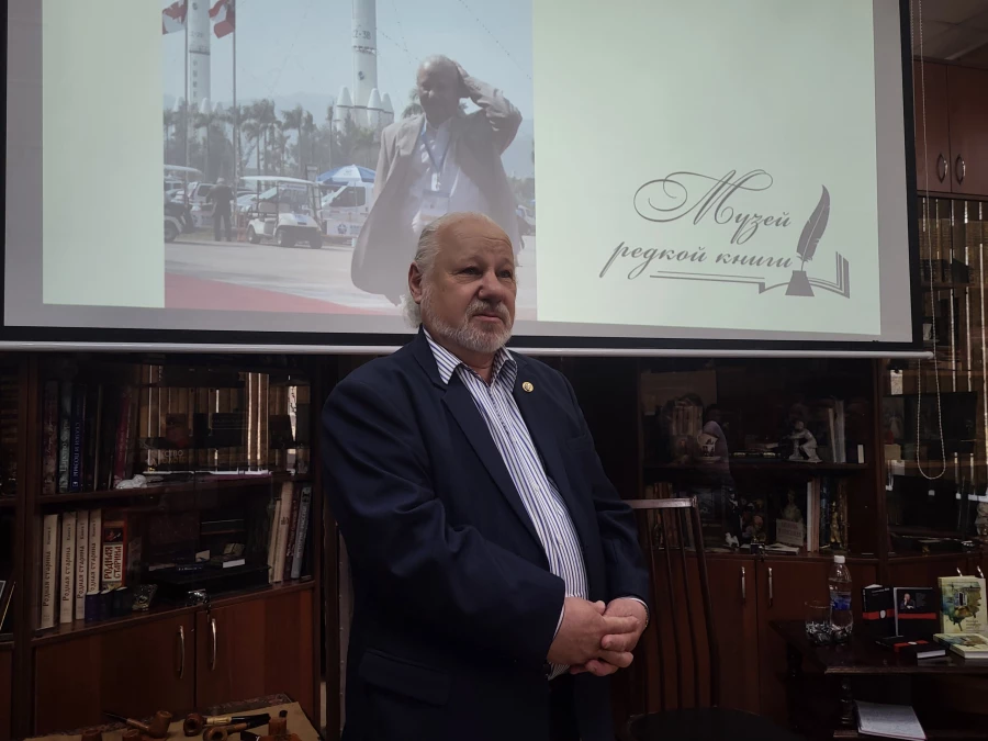 Николай Тычинский, инженер-конструктор и писатель