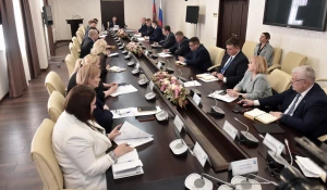 Совещание по вопросам голосования за благоустройство общественных пространств Барнаула.
