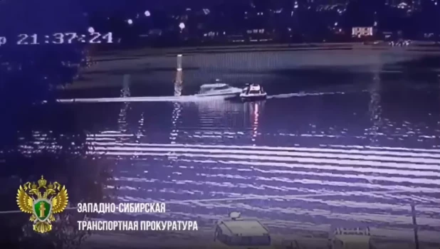 Столкновение судов на Телецком озере.