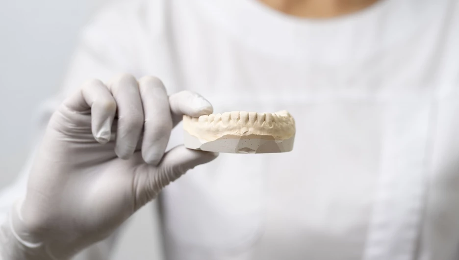 Стоматология. Протез.