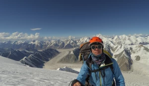 Антон Лежнев.