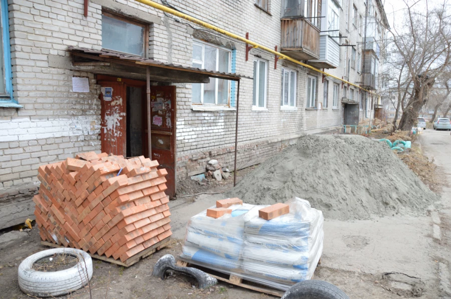  В доме по ул.Тимуровская, 37 ведутся подготовительные работы