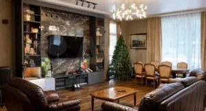 Коттедж британского денди с видом на лес в Алтайском крае.