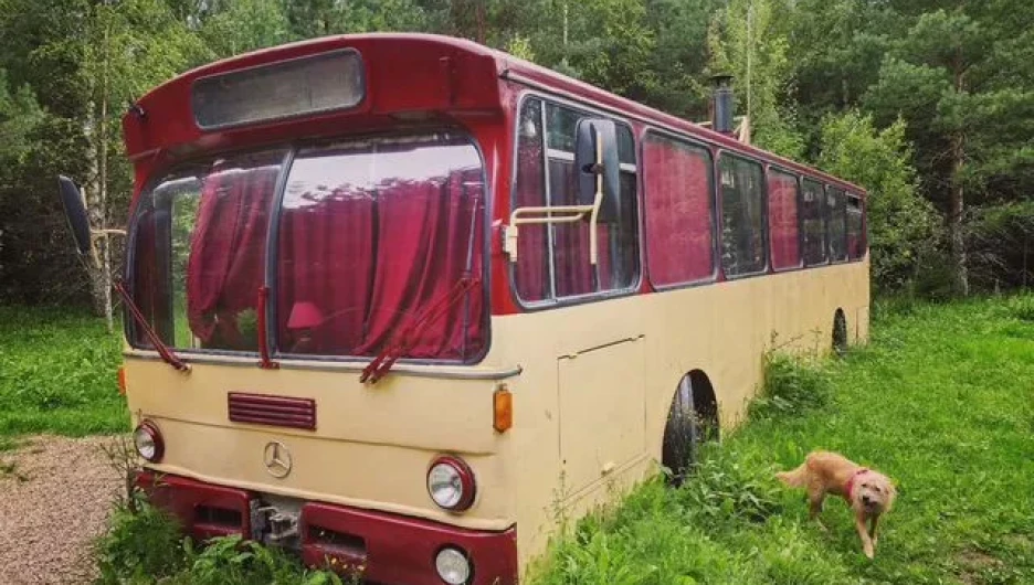 Автобус переделанный под дом 