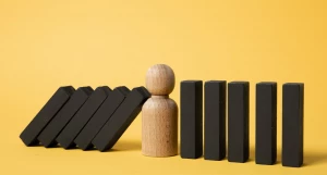 Деревянные фигурки.